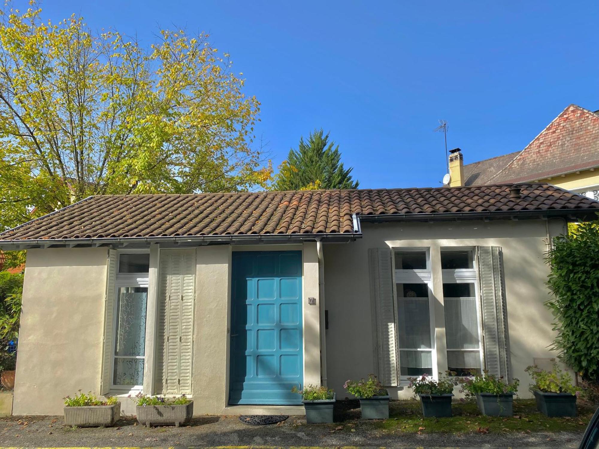 Agreable Petit Gite Avec Piscine Et Jardinet Salies-de-Béarn Exterior photo