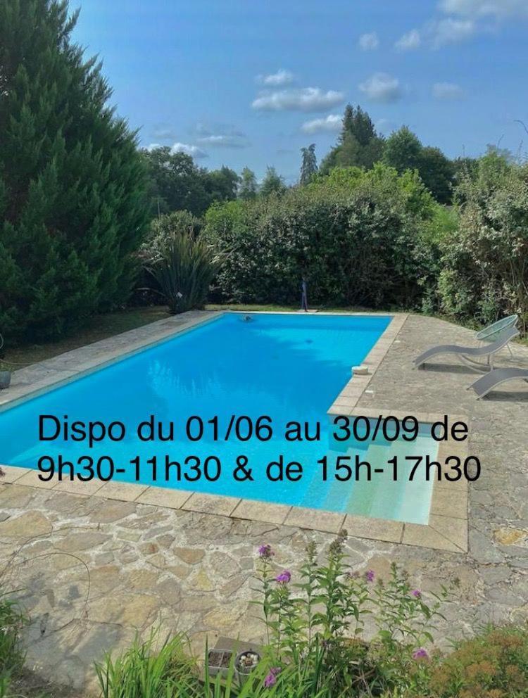 Agreable Petit Gite Avec Piscine Et Jardinet Salies-de-Béarn Exterior photo